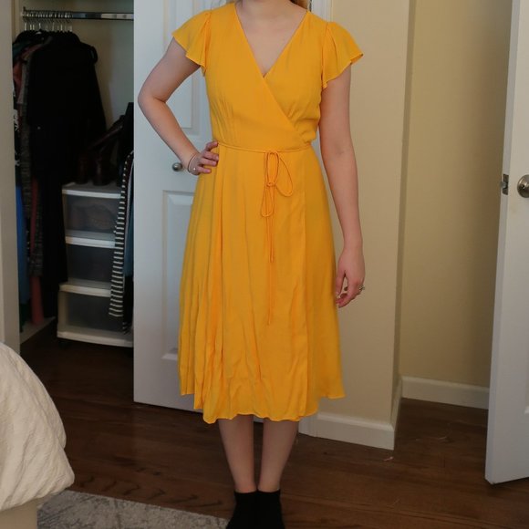 NWOT Marigold Flutter Sleeve Wrap Dress - Picture 1 of 11